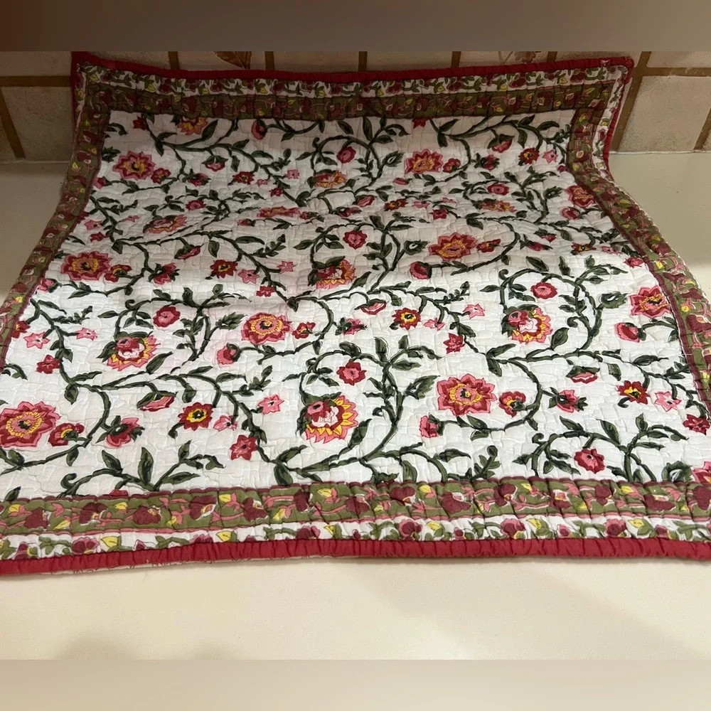 Pottery Barn Pink Floral🌸 Pillow Sham
